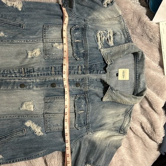 Distressed Jean jacket - Picture 5 of 6